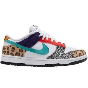 Women’s Safari Nike Sneakers